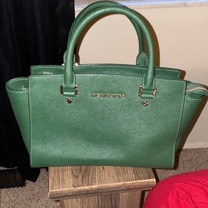 Micheal Kors Purse